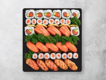1. SALMON LOVER PLATTER (M)
