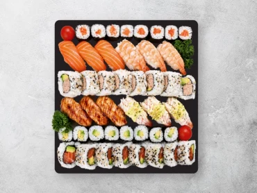 2. SUSHIA PLATTER (M)